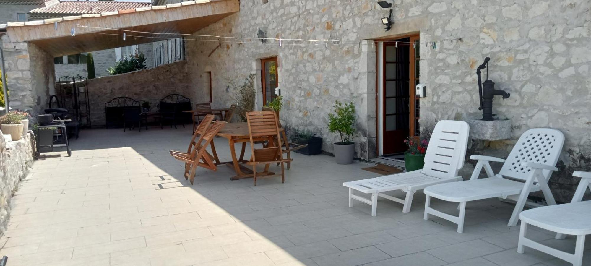 Bed and Breakfast La Dame Blanche Saint-Maurice-d'Ibie Экстерьер фото