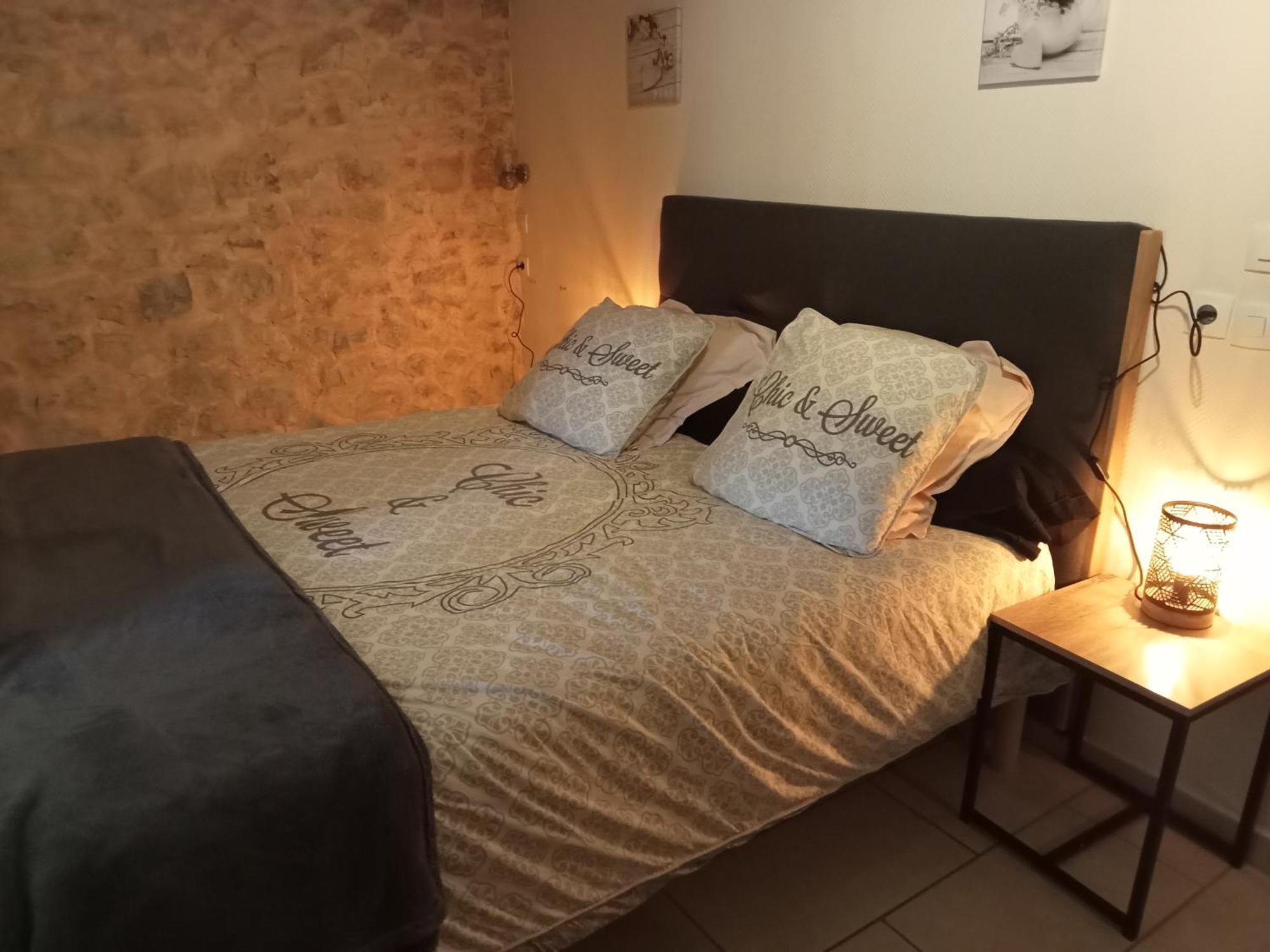 Bed and Breakfast La Dame Blanche Saint-Maurice-d'Ibie Экстерьер фото